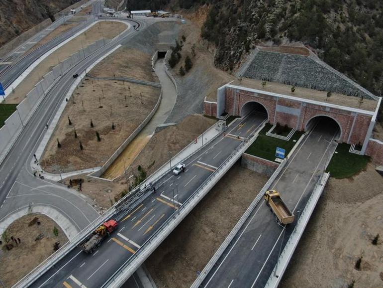 Yeni Zigana Tüneli açıldı: 1 saat süren yol 30 dakikaya düşüyor