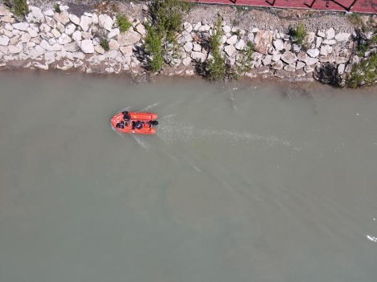 Kapaklar açıldı: Tuncelide kayıp 3 genç için baraj gölünden 35 milyon metreküp su boşaltılıyor