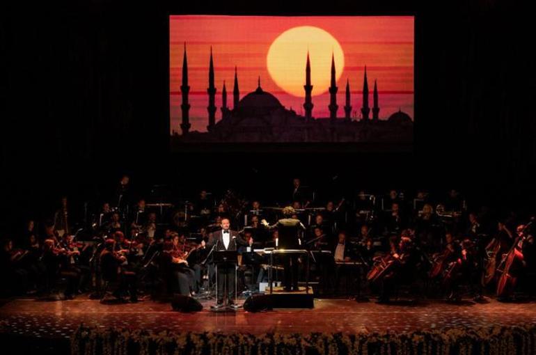 Tenor Murat Karahan, AKM sahnesinde konser verdi