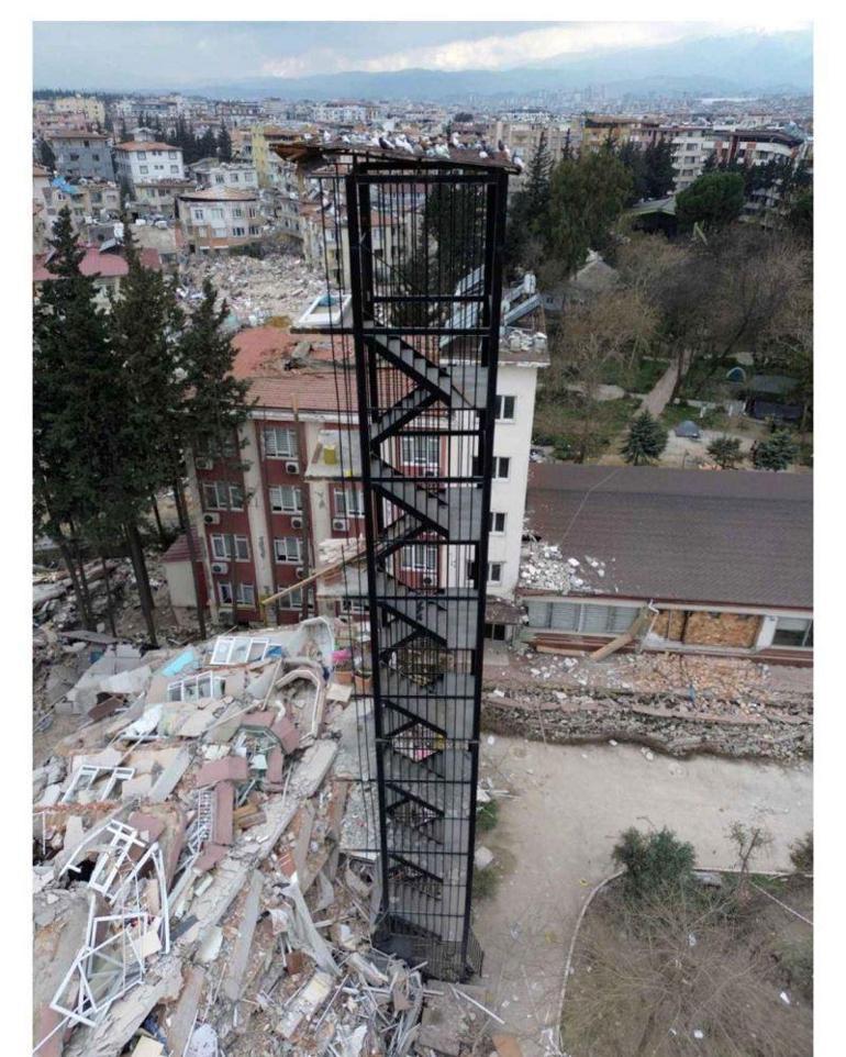 Hataydaki bu merdiven her şeyin özeti En büyük depremlere bile nasıl direniyor