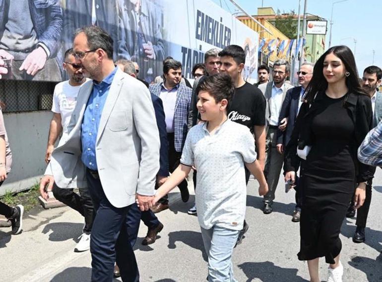 TCG Anadoluya yoğun ilgi İzmir Limanı’na doğru vatandaşlarımızla birlikte yürüdük