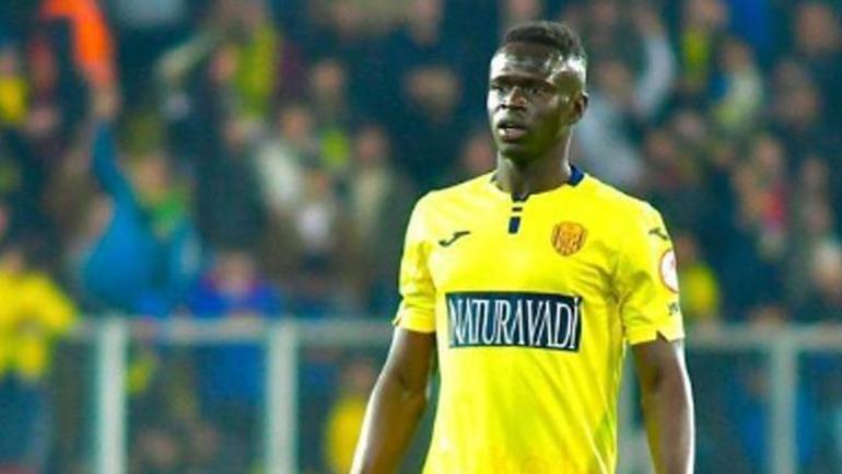 Fenerbahçenin sattığı yıldıza Trabzonspor talip oldu Transfer listesine alındı
