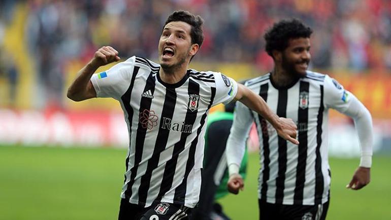 Beşiktaş, Fenerbahçeli yıldızın peşinde Canlı yayında duyurdu: Sezonun en önemli transferi olacak