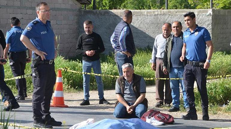 Konyada midibüs ile çarpışan motosikletteki 2 liseli öldü
