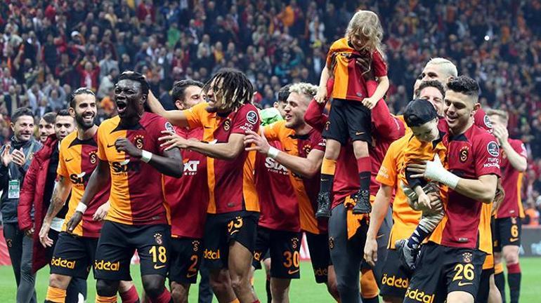 Lokomotiv Moskovadan Karpukas için Galatasaray açıklaması Menajeri ilgiyi doğrulamıştı