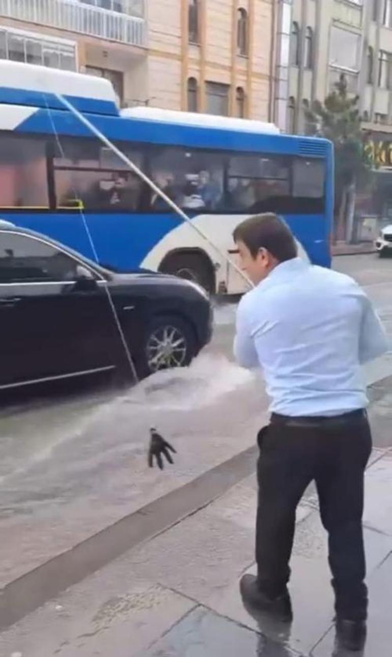 Son dakika...Başkent felaketi yaşıyor Hortum ve sağanak sonrası Valilik’ten flaş açıklama