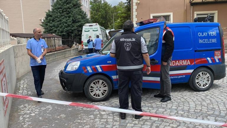 Konyada yol kenarında naylona sarılıp yakılmış 2 ceset bulundu