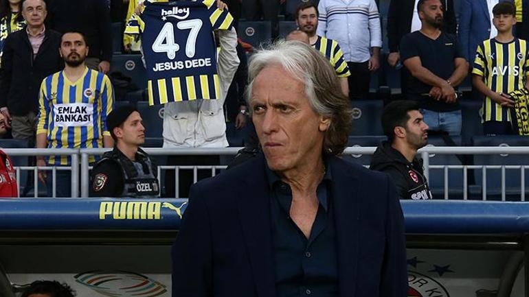 Fenerbahçede yeni teknik direktör arayışı başladı İşte Jorge Jesusu zora düşüren hamleler