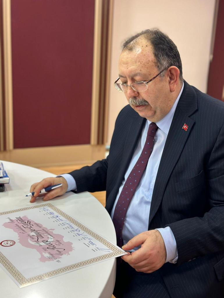 Cumhurbaşkanı Erdoğan için hazırlanan mazbata Şentopa sunuldu