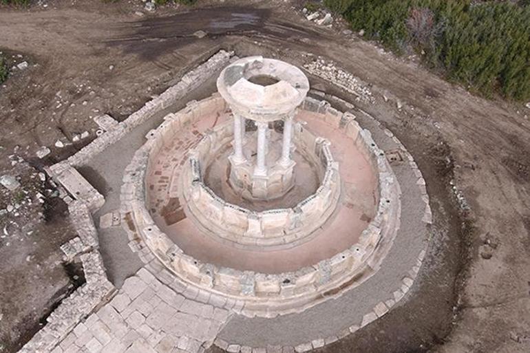 2 bin yıllık antik çeşme, 13 asır sonra yeniden suya kavuştu