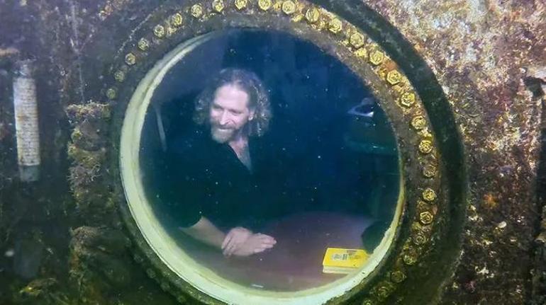 Yaşlanmayı tarihe gömebilir Su altında 93 gün geçirdi, tam 10 yaş gençleşti