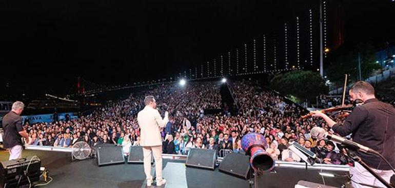 Kuruçeşme Açıkhavada Yaşarla pop rüzgârı