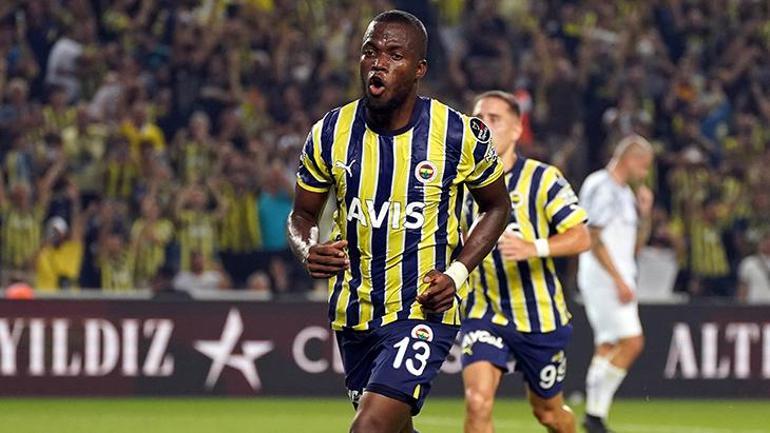 Enner Valencia imzayı atıyor Transfer için tarih verdiler