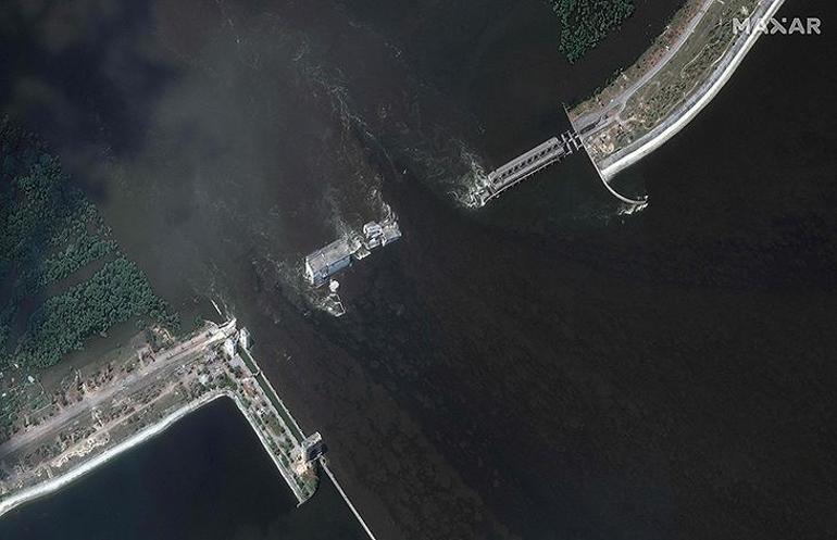 Kahovka Barajı yıkıldı, felaket uydu görüntülerine yansıdı
