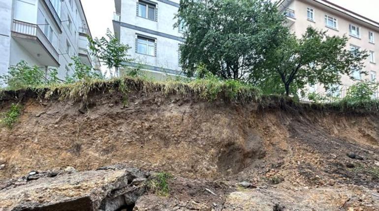 Meteoroloji uyarmıştı: Ankarada yarım saatte afet Kent sulara gömüldü