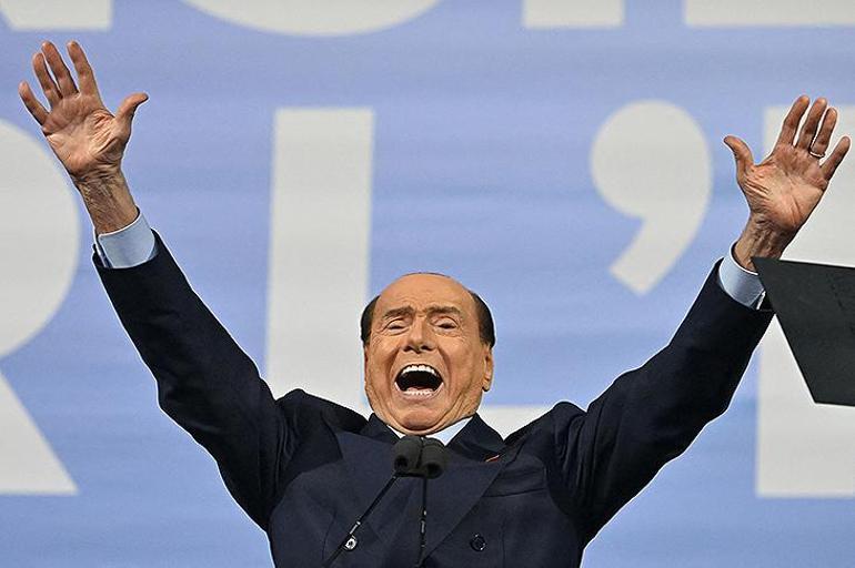 Son dakika haberler... Silvio Berlusconi hayatını kaybetti