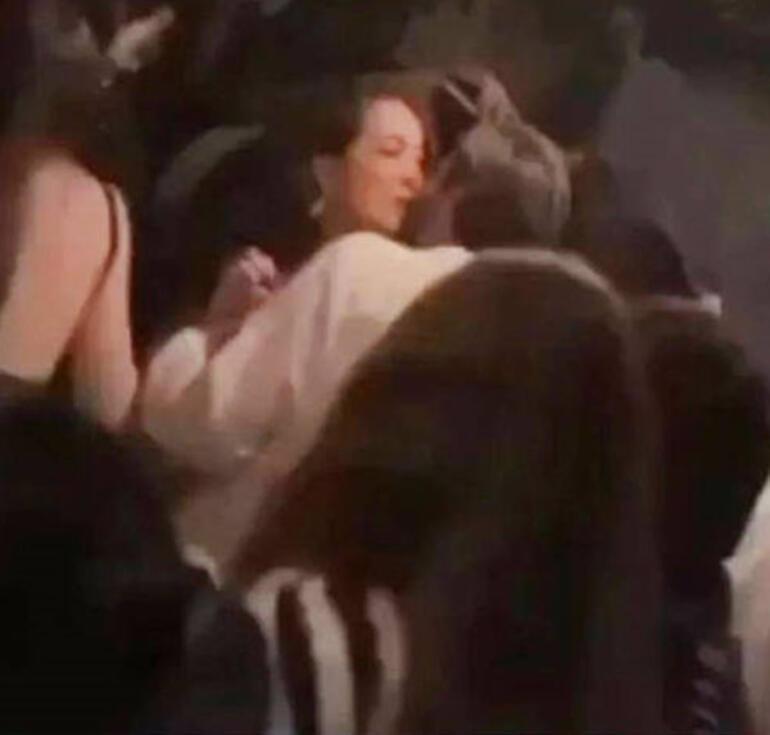 Neslihan Atagül eşi Kadir Doğuluya poz verdi
