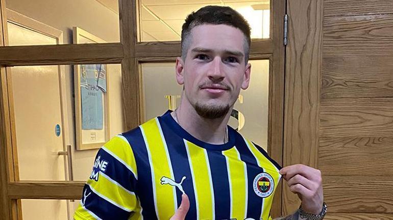 İtalyadan müthiş iddia: Montelladan ünlü yıldıza telefonla Fenerbahçe daveti