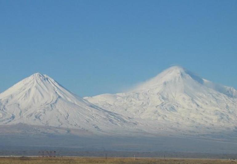 Ermenistanda Ağrı Dağı krizi: Bizi yok edin demek