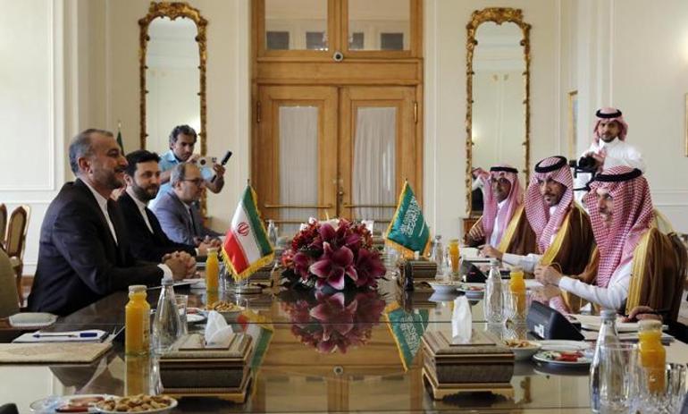 İran ve Suudi Arabistan arasında 7 yıl sonra ilk Tahranda buluşma