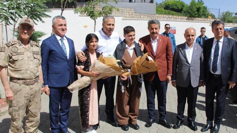 İçişleri Bakanı Yerlikaya Şırnak’ta ziyaretlerde bulundu
