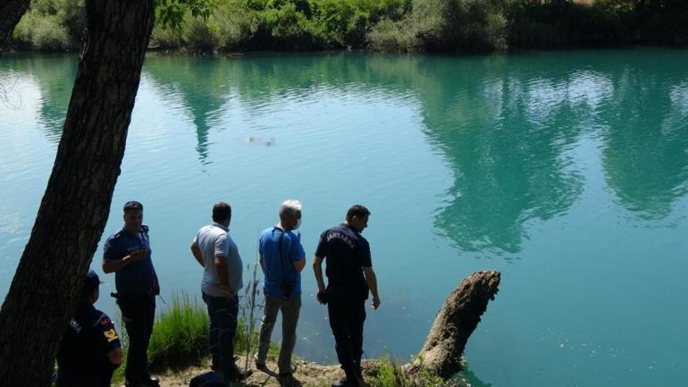 Manavgat Irmağı’nda sürüklenen kadın cesedi ekipleri harekete geçirdi