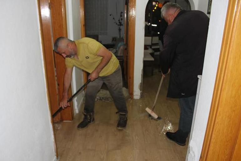 Ordu’da sağanak yağış Kapıya çıktığımda yapacak bir şey kalmamıştı