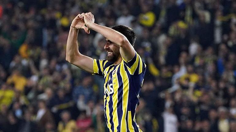 ÖZEL | Fenerbahçe yeni stoperini buldu İşte yıldız oyuncu için ayrılan bütçe