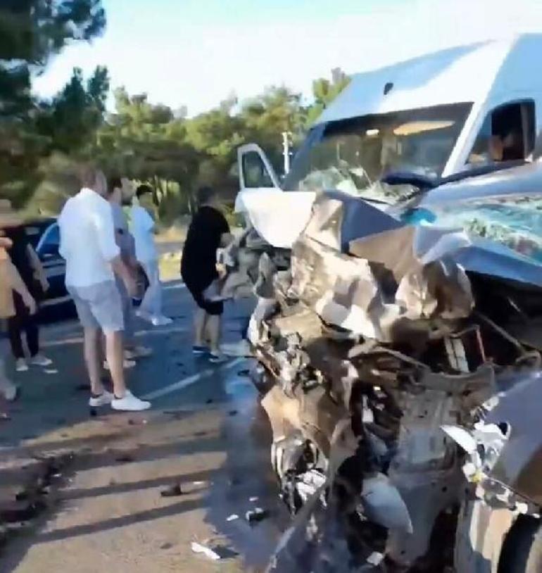 İzmir’de 5 kişinin hayatını kaybettiği kaza kamerada