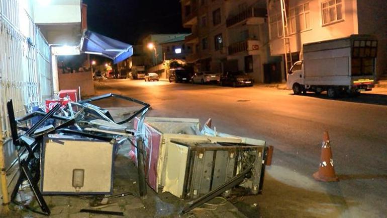 Sultanbeylide 16 yaşındaki çocuğun kullandığı otomobil takla attı: 4 çocuk yaralı