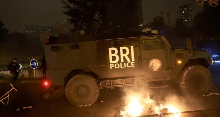 Fransız vekilden skandal ilan Ateşe körükle gidiyor