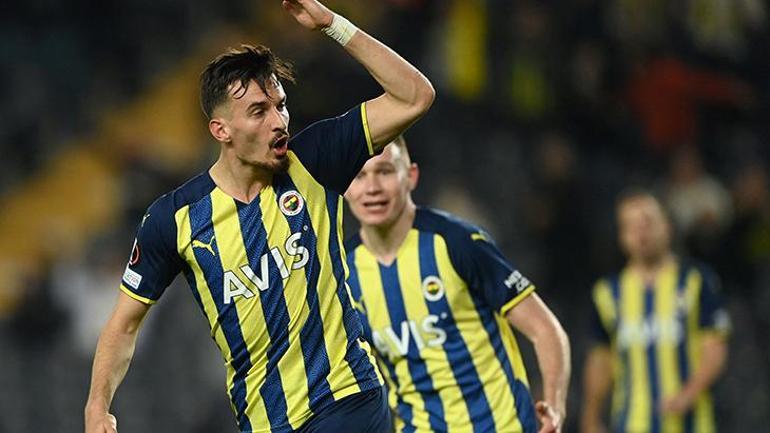 Fenerbahçeden üçüncü transfer 2+1 yıllık anlaşma