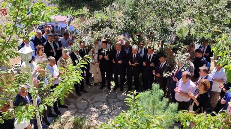 PKKnın 30 yıl önce katlettiği 33 kişi Başbağlarda dualarla anıldı
