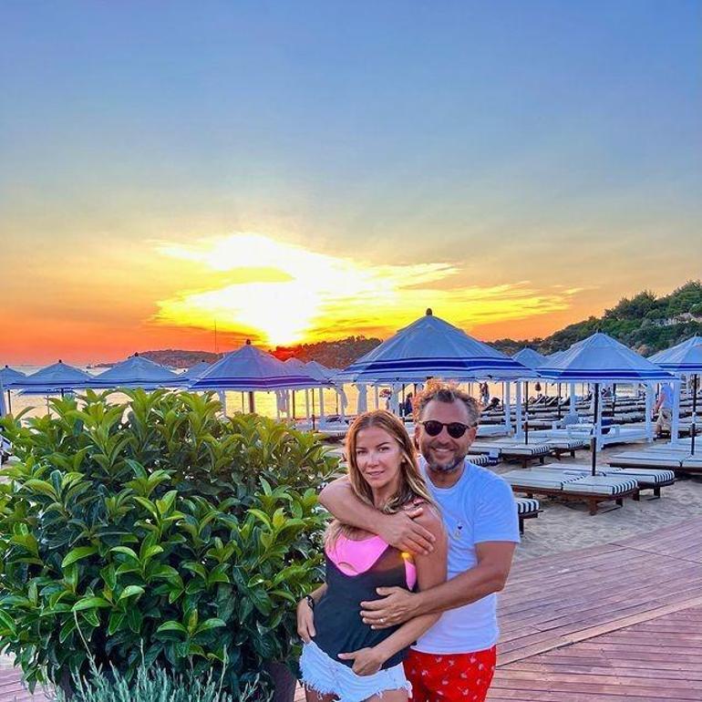 Ivana Sertten eşi Sezer Dermenci ve oğlu Ateş ile tatil pozları