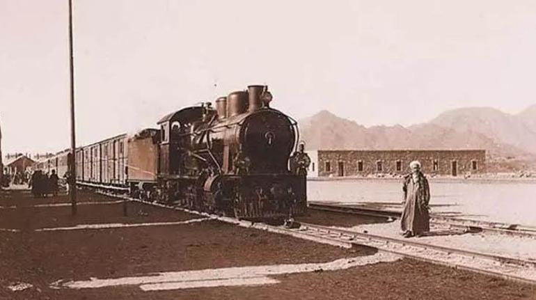 105 yıldır çölde duran Osmanlı treni Saldırın emrini Arabistanlı Lawrence verdi