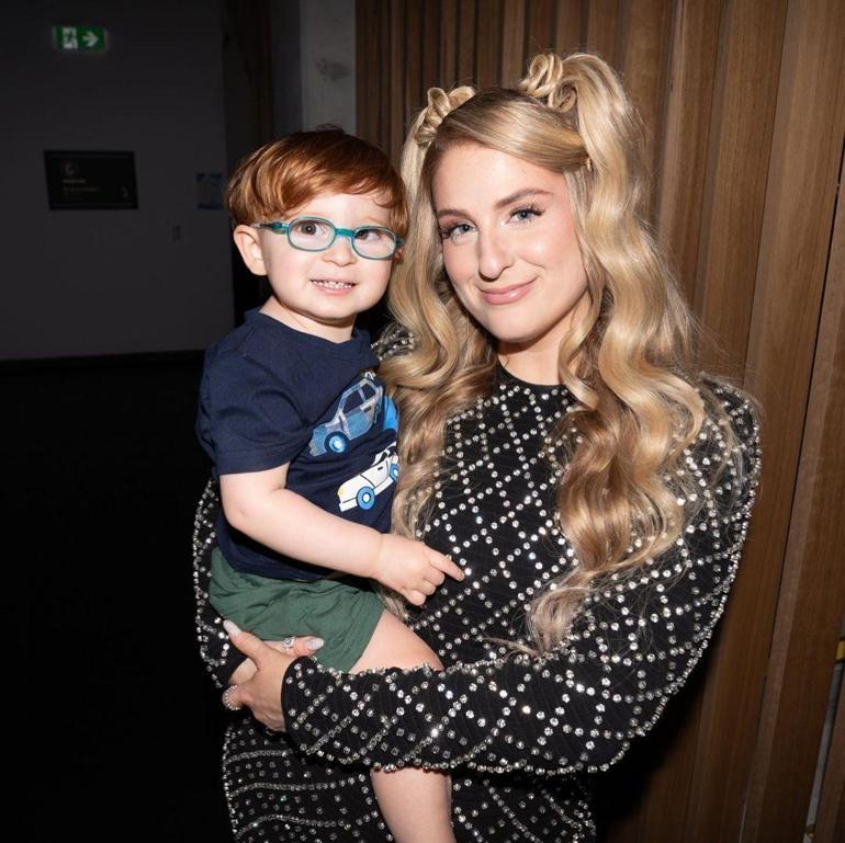 Meghan Trainor yeniden anne oldu Bebeğini kucağına aldığı ilk anları paylaştı