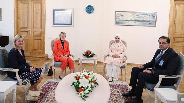 Emine Erdoğan, İsveç Başbakanı Kristersson’un eşi Birgitta Ed ile görüştü