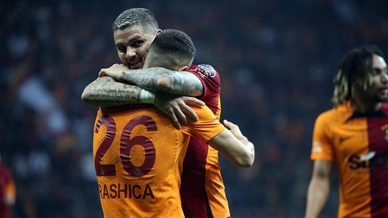 Galatasaraya 21lik stoper Oyuncunun menajeriyle temasa geçildi