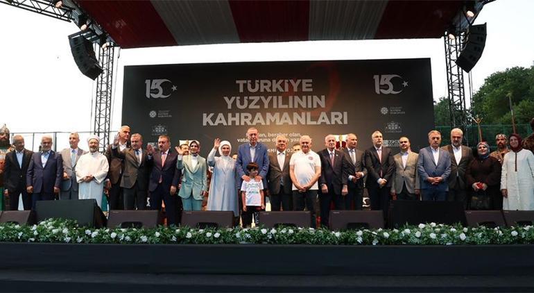 Emine Erdoğandan 15 Temmuz paylaşımı: Göğsü iman dolu bir milletin demokrasi zaferi