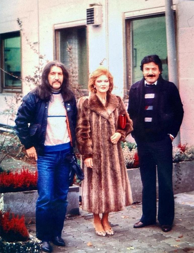 Yıl 1984... Barış Manço, Gülden Karaböcek ve Ferdi Tayfur aynı karede