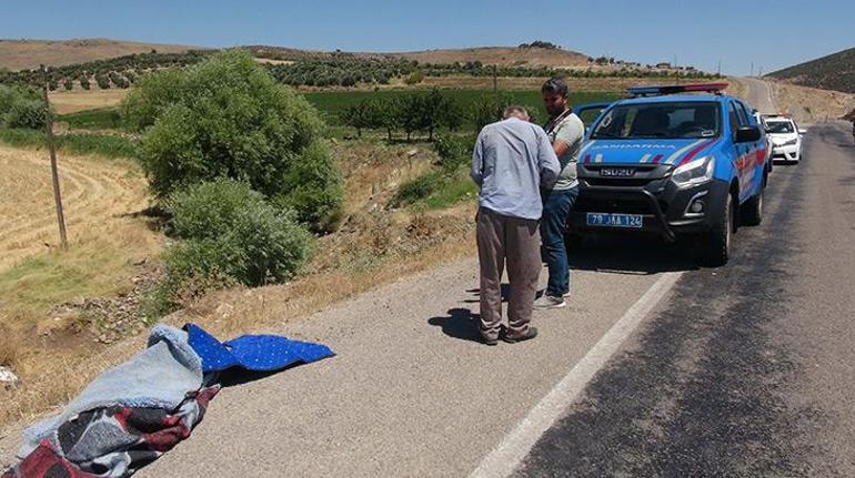 Otomobil dere yatağına devrildi: 1 ölü, 2 yaralı