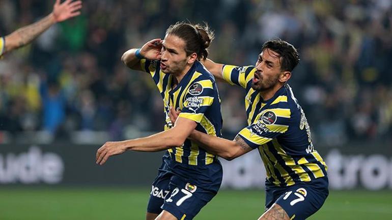 Fenerbahçede İsmail Kartal neşteri vurdu 14 ayrılık birden