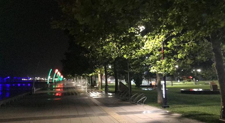 İstanbulda şimşekler geceyi aydınlattı Meteorolojiden yeni açıklama