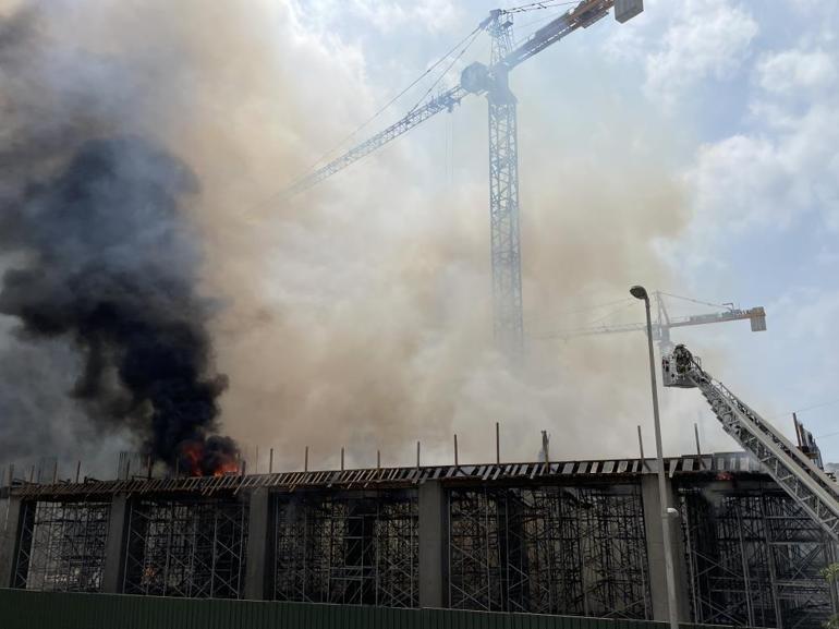 İstanbulda sanayi sitesinde yangın