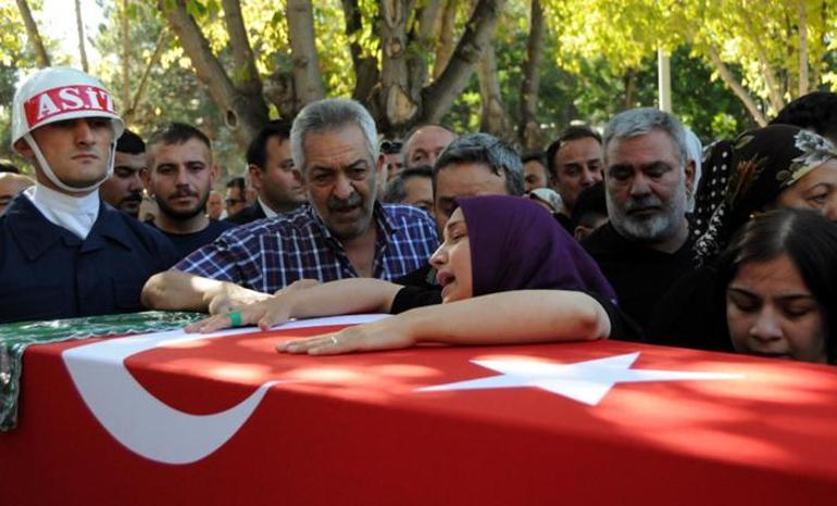 PKK saldırısında gazi olan İsmet Eraslan şehit oldu