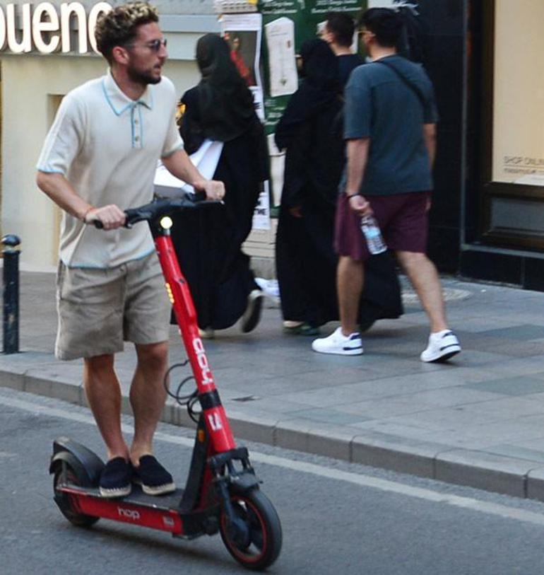 Mertensten İstanbul trafiğine elektrikli scooterlı çözüm