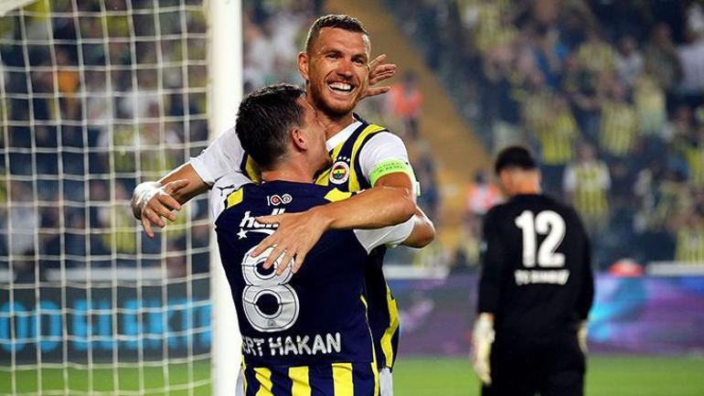 Fenerbahçede Dzeko transfer için devreye girdi Yıldız futbolcuyla telefonda görüştü