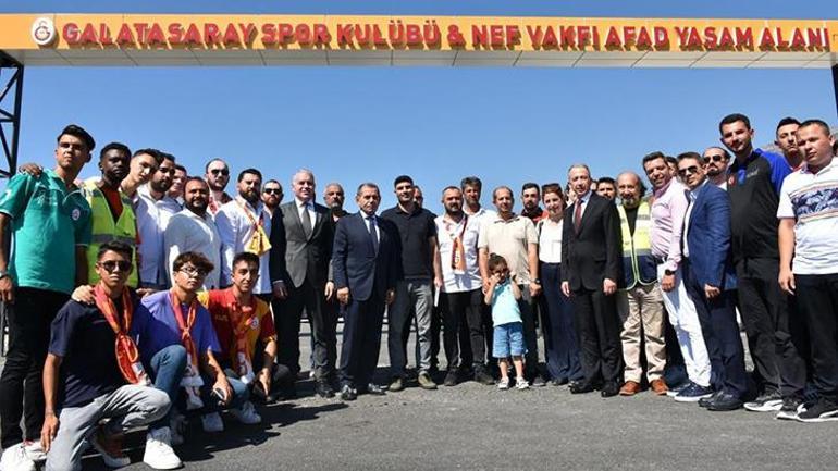 Dursun Özbek açıkladı Galatasaraydan Kahramanmaraşa kalıcı konut projesi