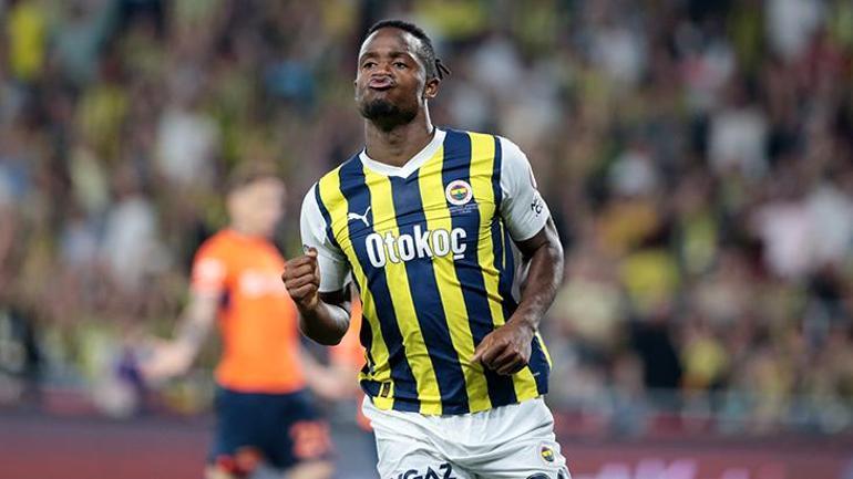 Fenerbahçeden Beşiktaşa bir transfer çalımı daha Yıldız futbolcuyla görüşmeler başladı