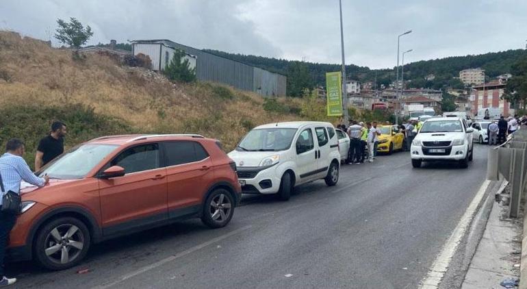 Maltepede vinç sürücüsü dehşet saçıp kaçtı 16 araç birbirine girdi